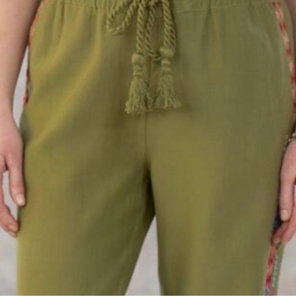 Sundance Women’s Embroidered Aztec Olive Green Drawstring Joggers XS Boho Comfy - Picture 6 of 10